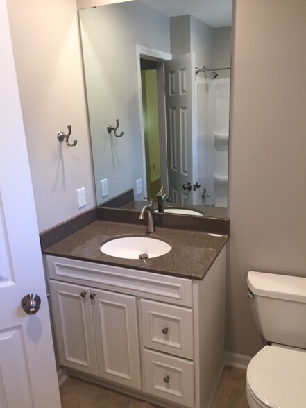 Building Photo - 12601 Blue Ridge Ext