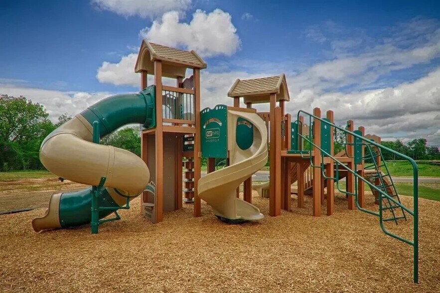 Neighborhood Playground - 936 SW 140th St