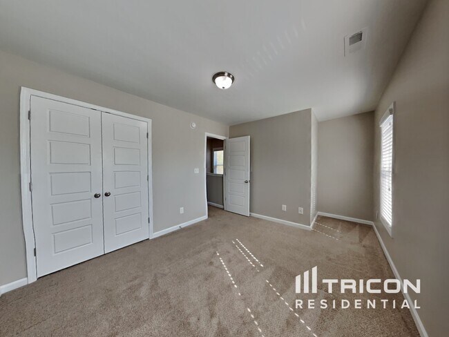Building Photo - 169 Forsyth Pkwy