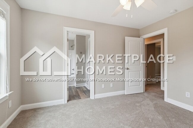 Building Photo - 542 Wilson St