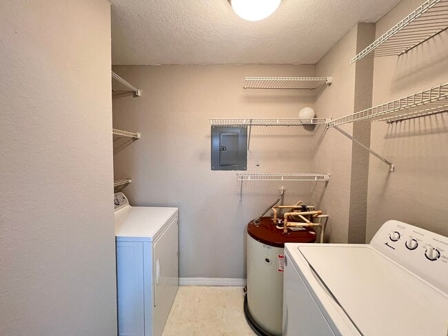 Building Photo - Condo for rent on SANDLAKE PRIVATE RESIDENCES