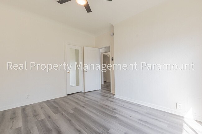 Building Photo - 2757 S Mansfield Ave