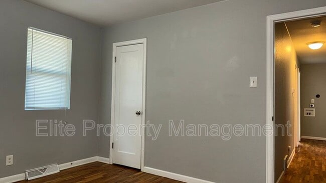 Building Photo - 1017 N Elizabeth St