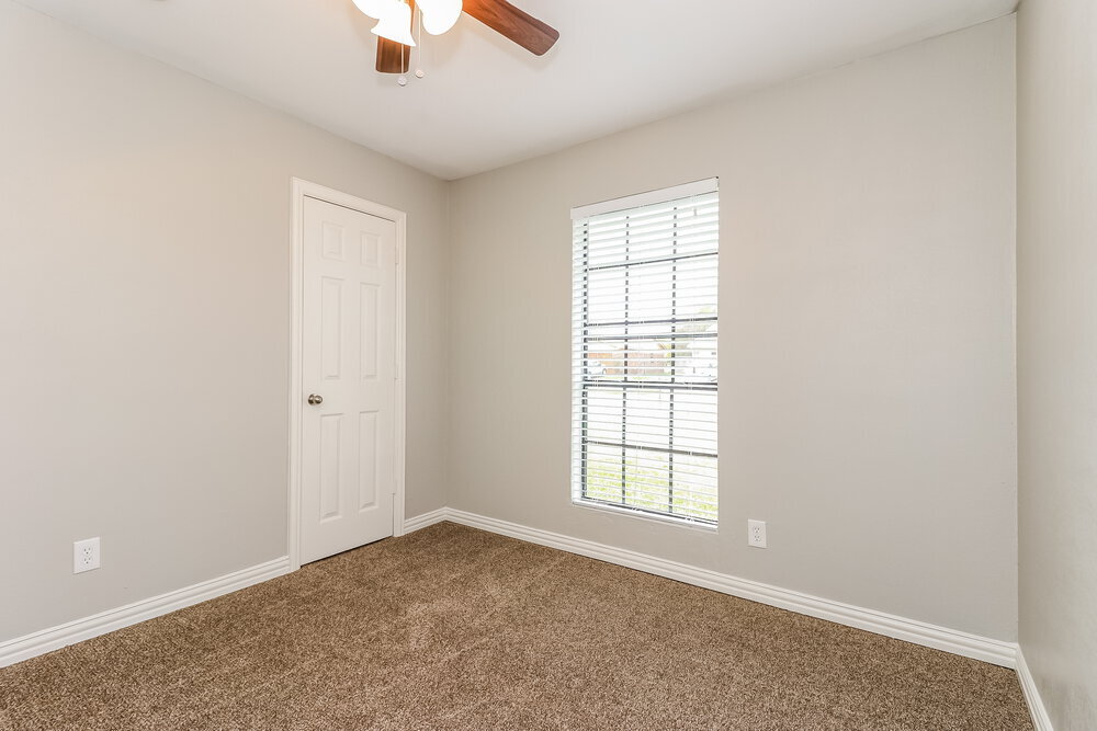Building Photo - 1108 N Knowles Dr