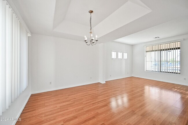 Building Photo - 10831 W Sheridan St