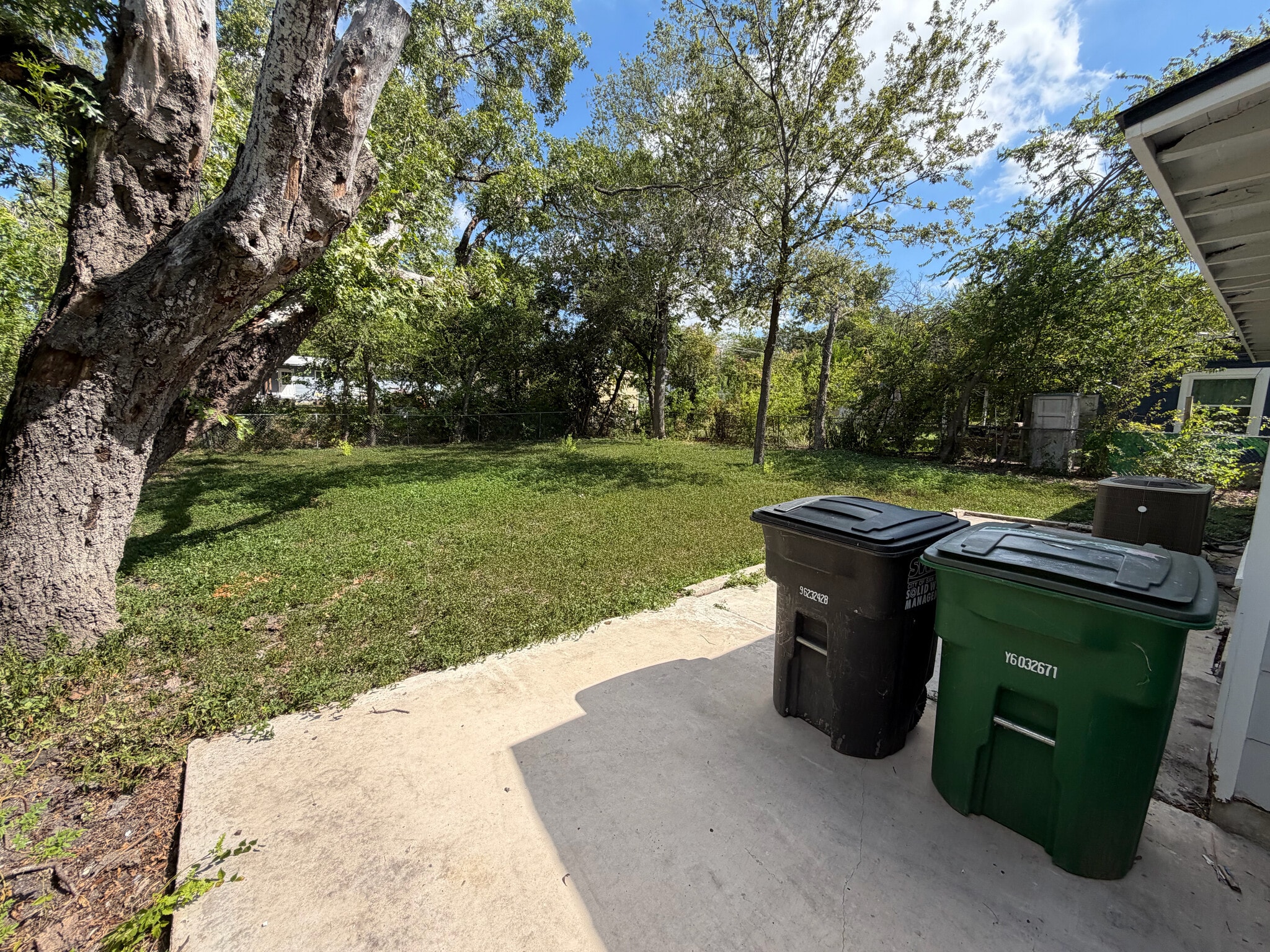 Building Photo - 259 Trudell Dr