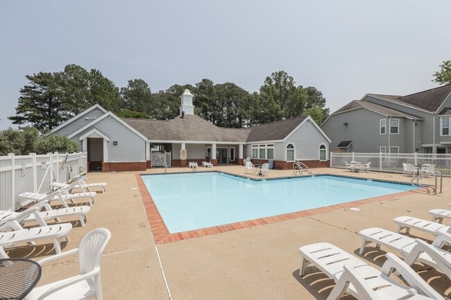 Building Photo - Cathedral Ceilings & Coastal Vibes—This 2B...