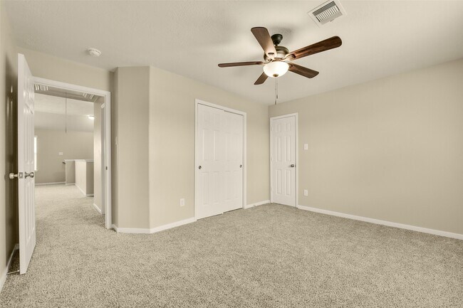 Building Photo - 5002 Creekside Ave