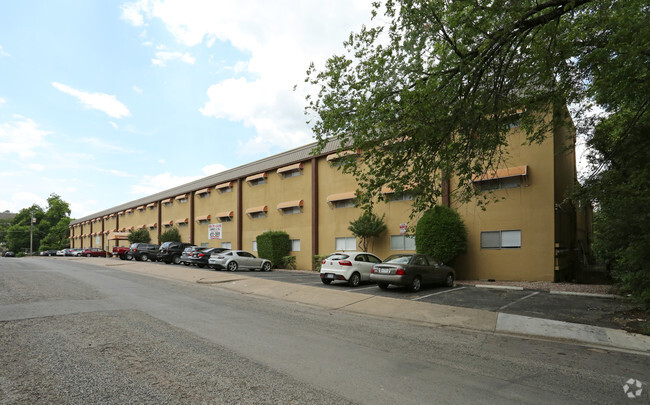 Building Photo - Camino Flats