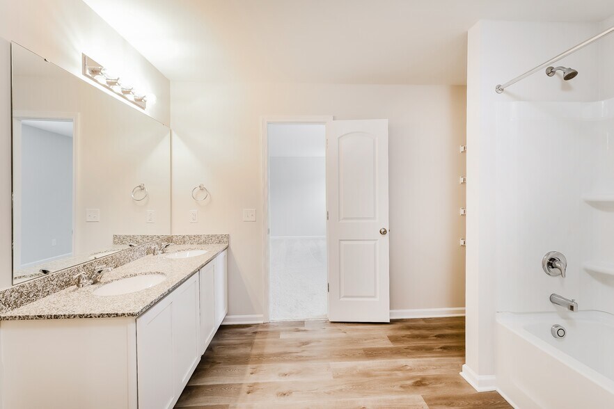 Building Photo - 4360 Shadi Green Ln