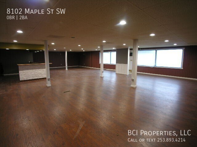 Building Photo - 8102 Maple St SW