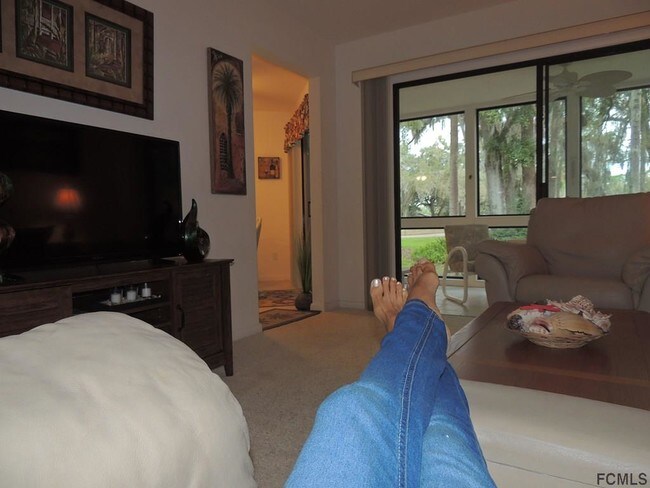 Building Photo - 13 Broadmore Cir