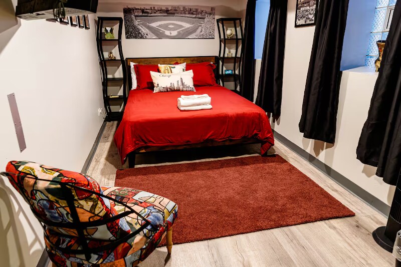 Building Photo - 3727 N Seminary Ave