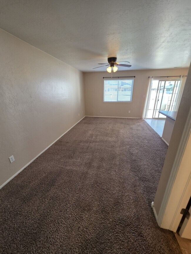 Building Photo - 2492 Brookwillow Loop
