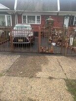 Classic entrance - 1131 Lakeshore Dr