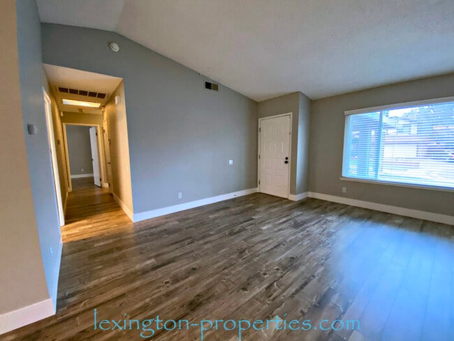 Building Photo - 11120 Crooken River Ct