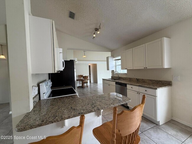 Building Photo - 3506 Egret Dr