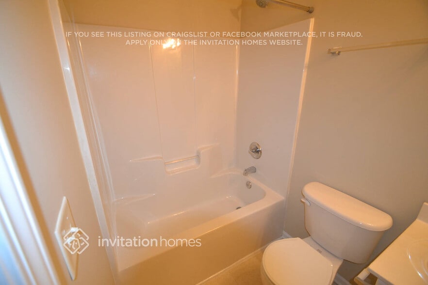 Building Photo - 1304 Red Tallen Ct