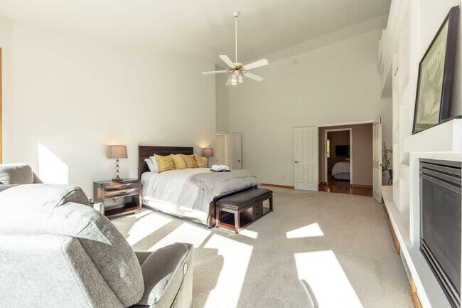 Building Photo - 3228 E Fernan Terrace Dr