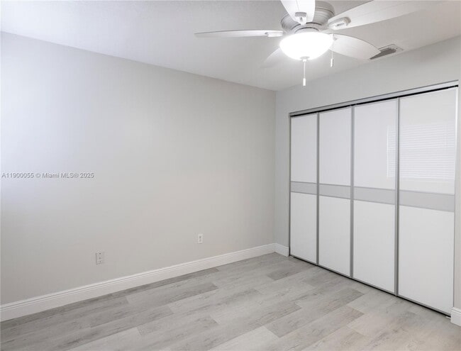 Building Photo - 14237 SW 94th Cir Ln