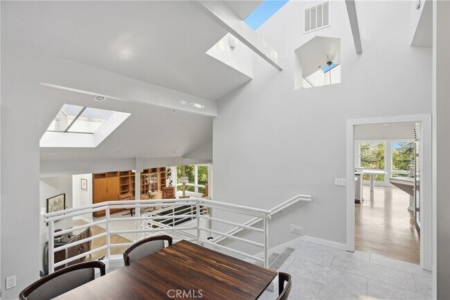 Building Photo - 31561 Peppertree Bend Unit