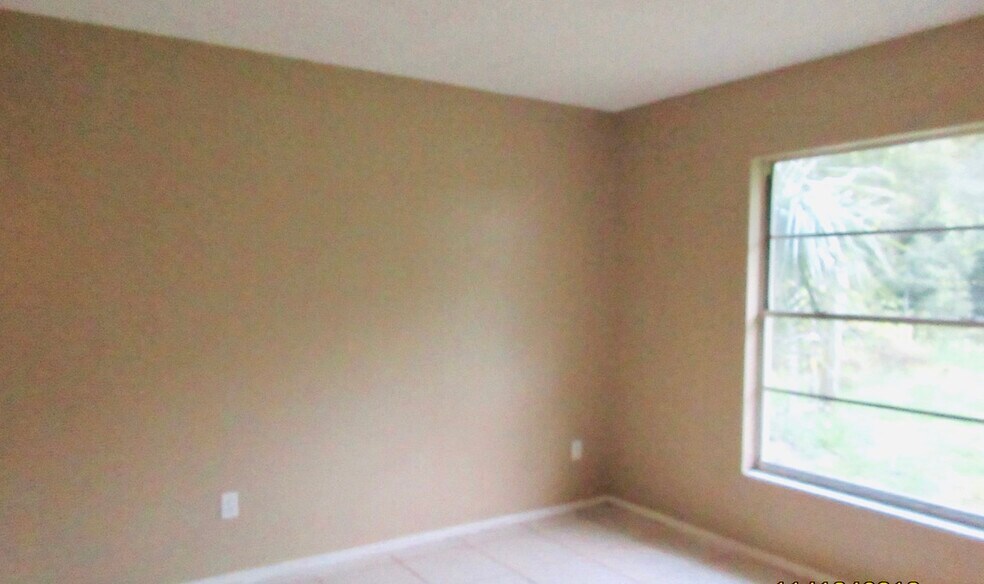 Building Photo - 932 Beau Ct