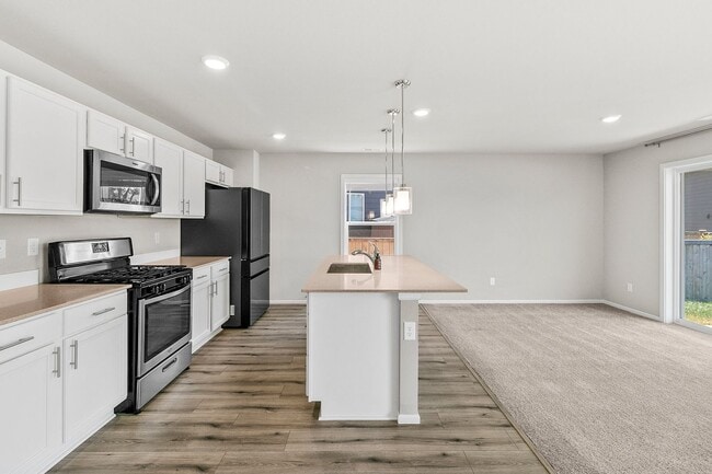 Building Photo - Modern 3-Bed Home in Lacey - $25K+ in Upgr...