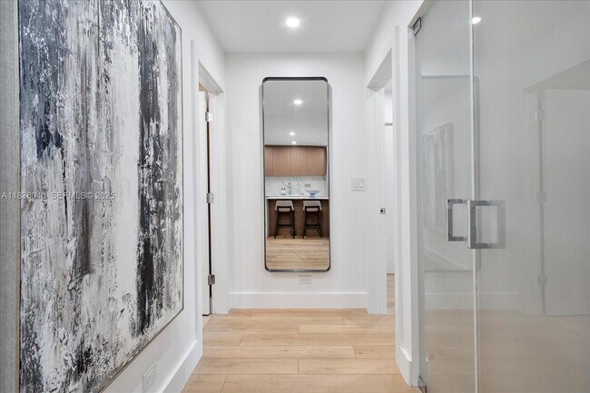 Building Photo - 2301 Collins Ave