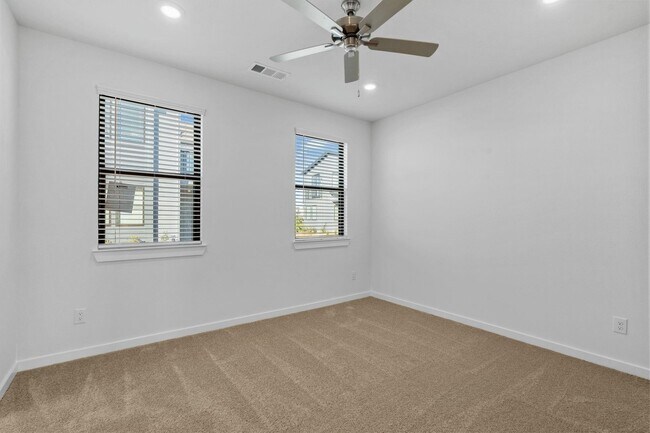 Building Photo - 3235 Loam Ln