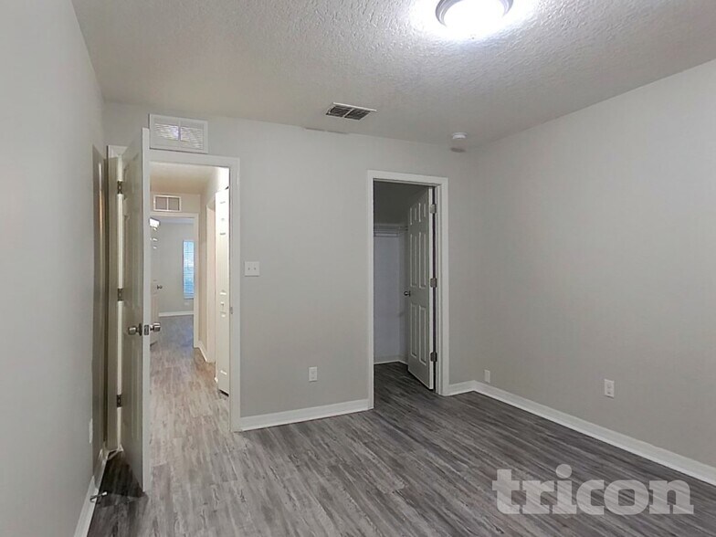 Building Photo - 1235 Osprey Nest Cir
