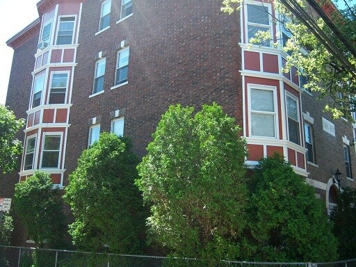 Building Photo - 120 Berkshire St