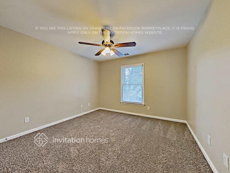 Building Photo - 515 Weatherstone Ct