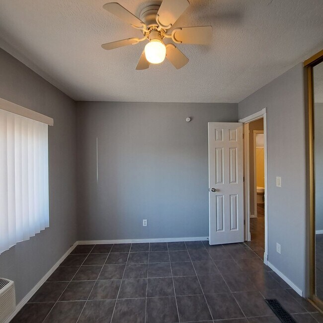 Building Photo - 5033 Sitka Ln