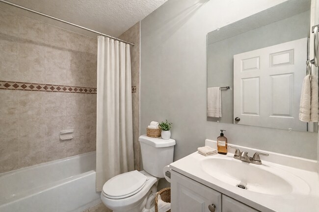 Building Photo - Renovated 3BR/2BA Home in Jacksonville, FL | Fenced Yard | Garage | Pets Welcome