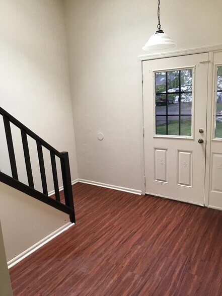 Similar unit actual photos not available yet - 9 Coriander Dr