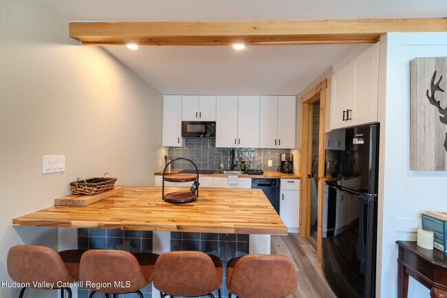 Building Photo - 52 Co Rd 65A