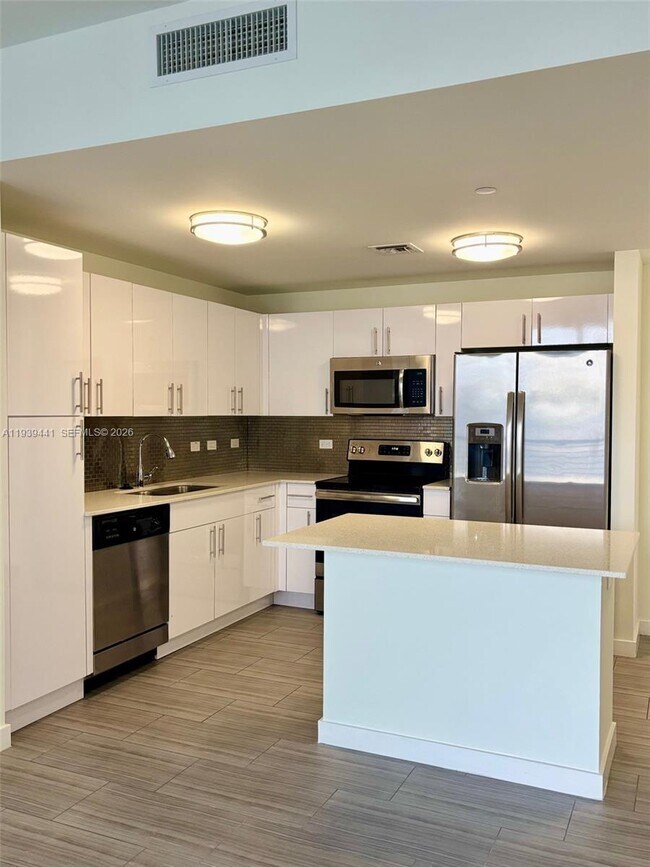 Building Photo - 1776 Polk St