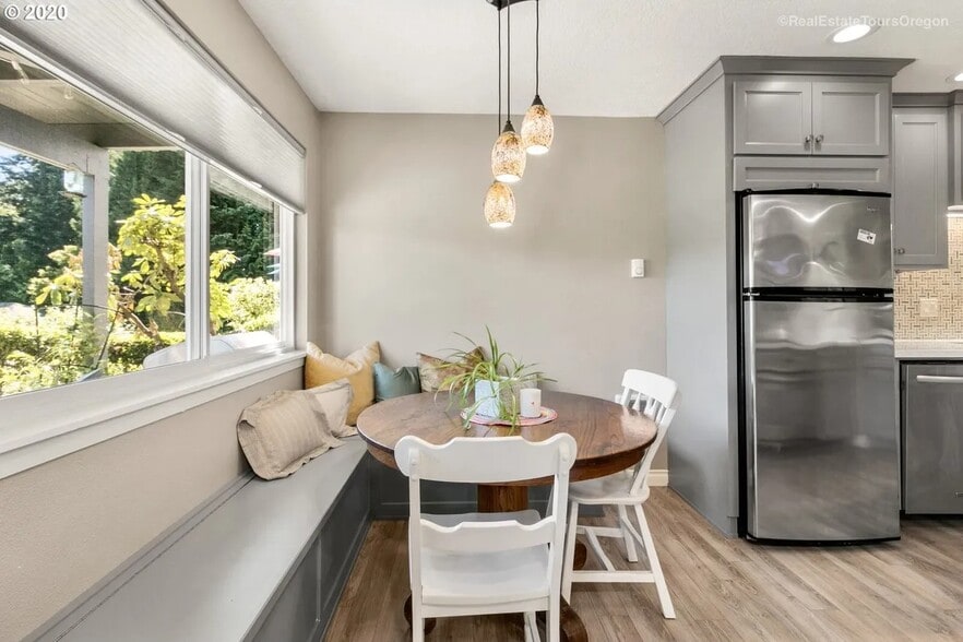 Building Photo - 3649 SW 52nd Pl