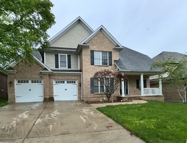 Primary Photo - BEAUTIFUL, SPACIOUS 5 BR, 4.5 BATH HOME! G...