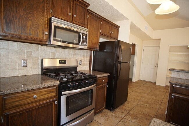 Building Photo - 2045 Pueblo Nuevo Cir