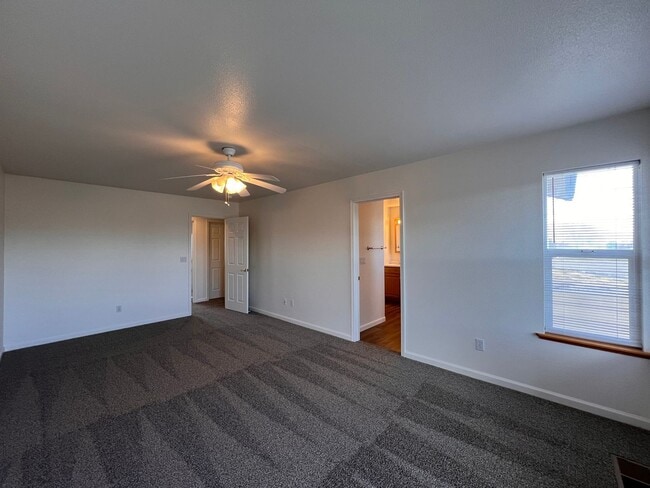 Building Photo - 3-bedroom Home in Desert Lakes Subdivision, Fernley