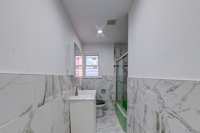 Building Photo - 245 Orange Ave