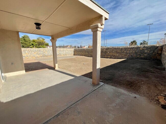 Building Photo - 1452 Sara Danielle Pl