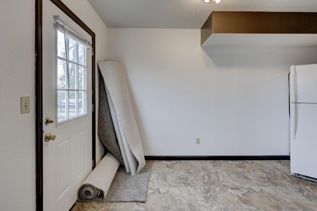 Building Photo - 717 N Walker St