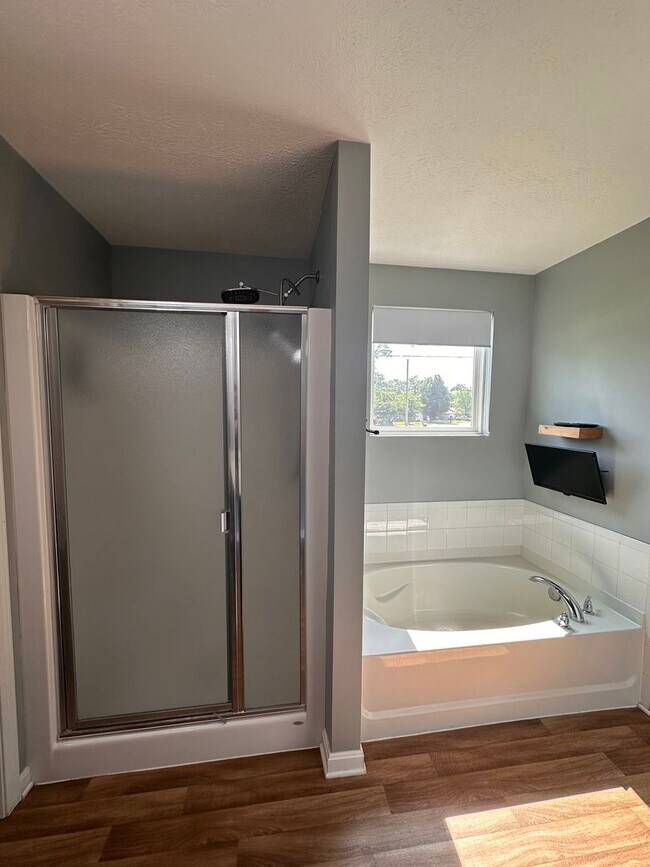 Building Photo - Beautiful 3-Bedroom Home in Desirable Village at Armstrong Farms