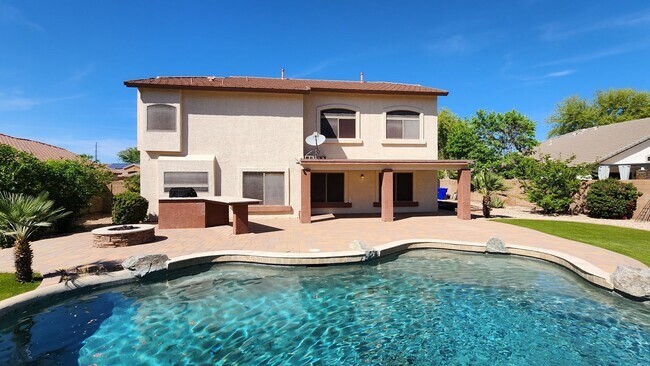 Building Photo - 4 Bedroom Home in the Kerby Estates Commun...