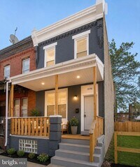 Building Photo - 3146 N Franklin St