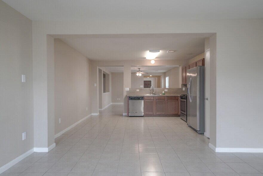 Building Photo - 20727 Cypress Crescent Ln