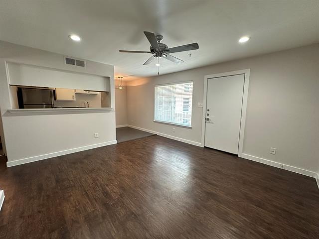 Building Photo - 5408 Reiger Ave