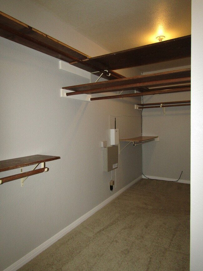 Building Photo - 10602 Cranford Ct